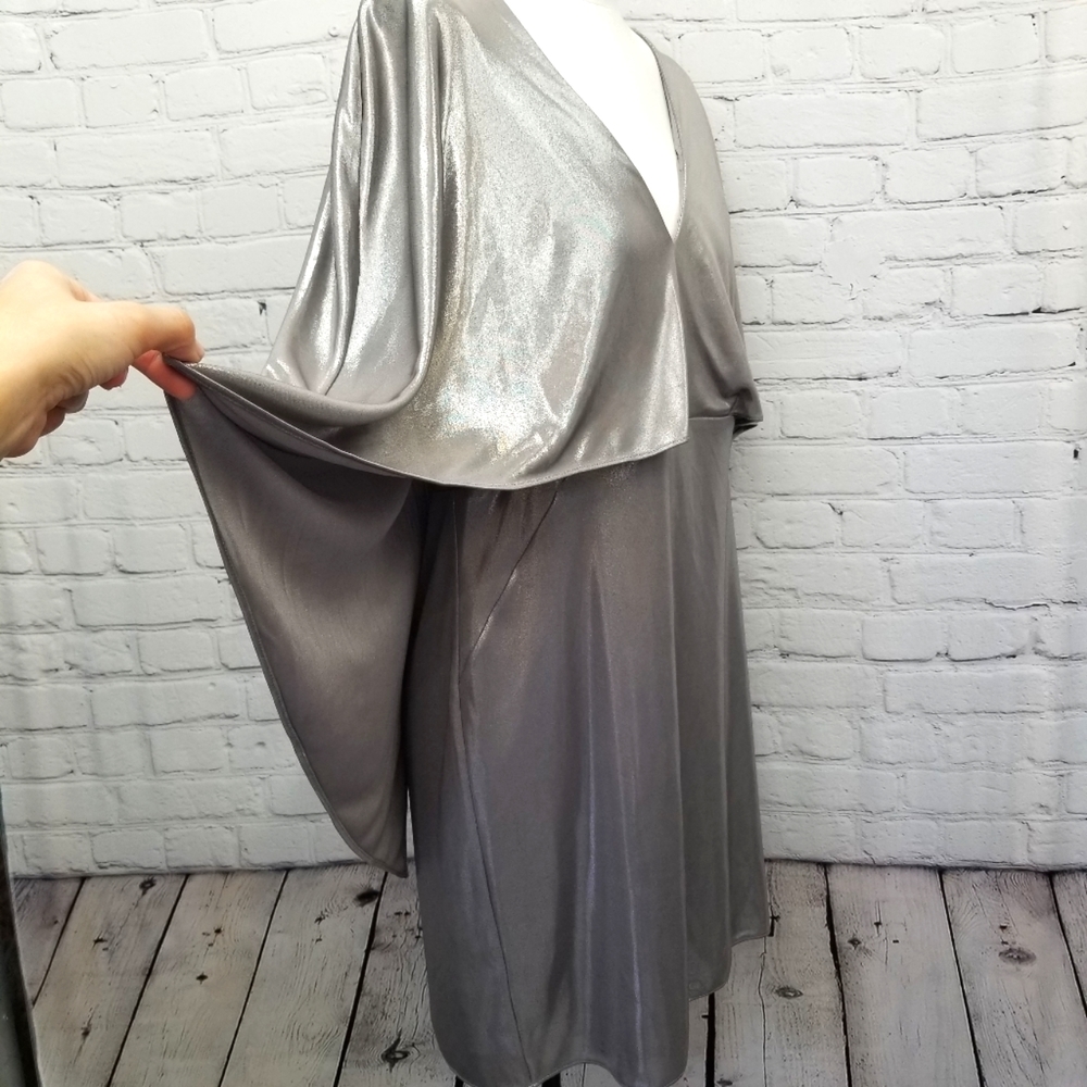 Halston heritage shimmery silver caped and drap cocktail dress size large